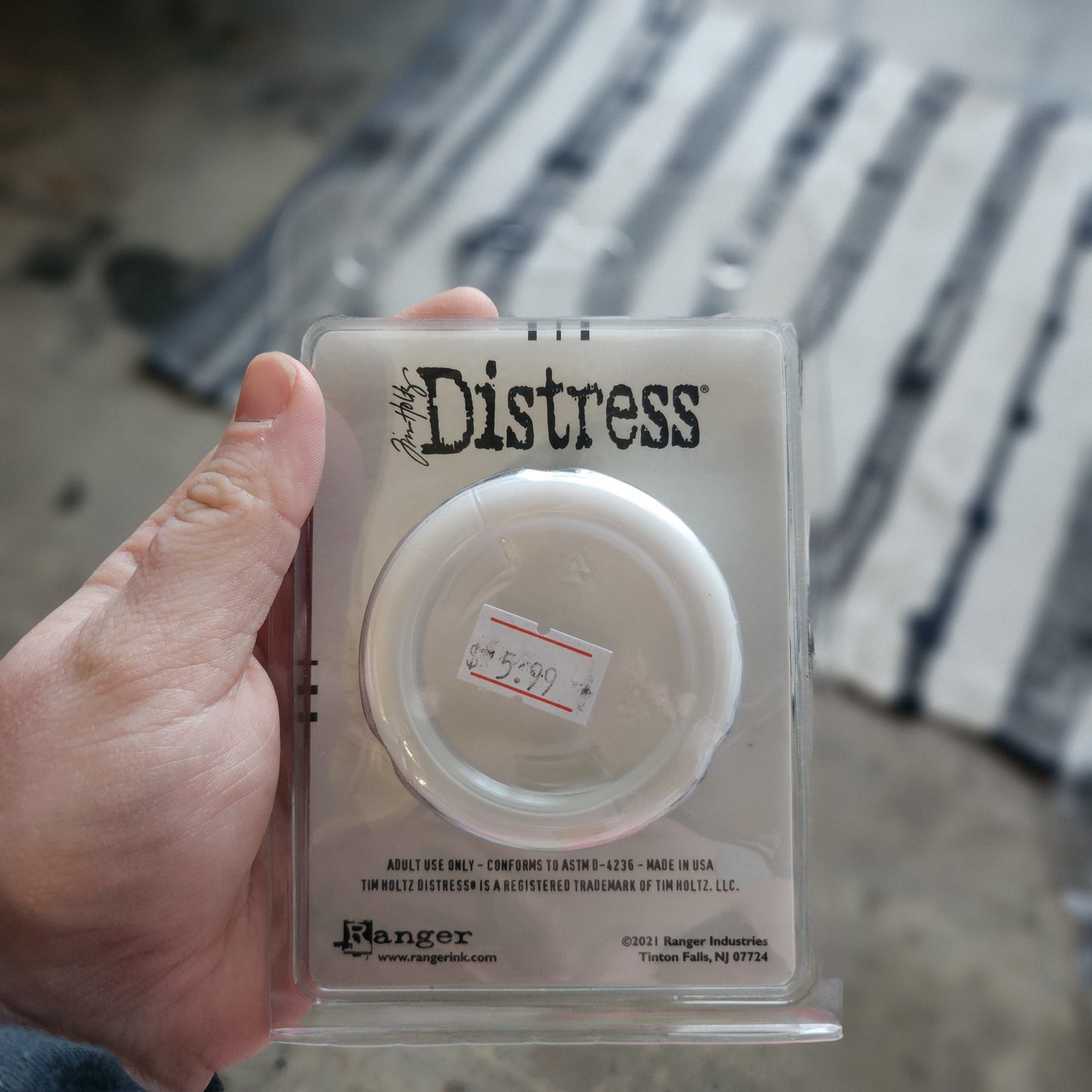 Tim Holtz Opaque Crackle Paste