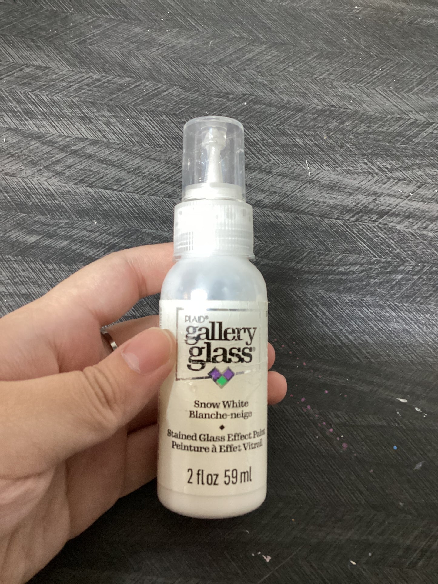 Plaid Gallery Glass | Snow White